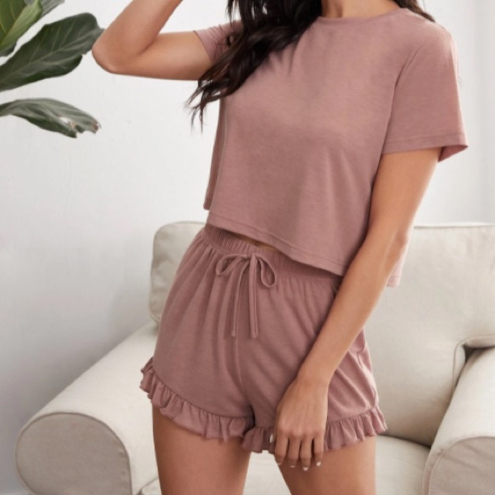 Solid Ruffle Hem Knot Lounge Set
Dusty Pink